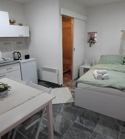 Studio Apartman Centar Varazdin Luaran gambar